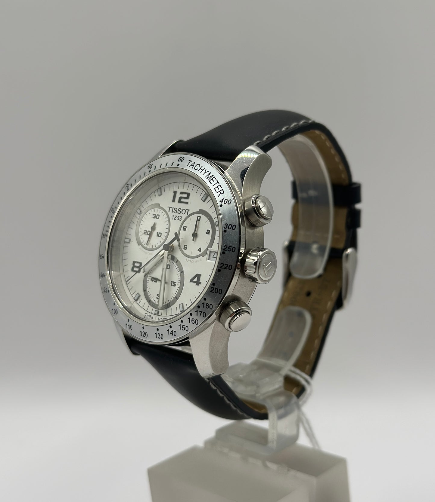 Tissot V8